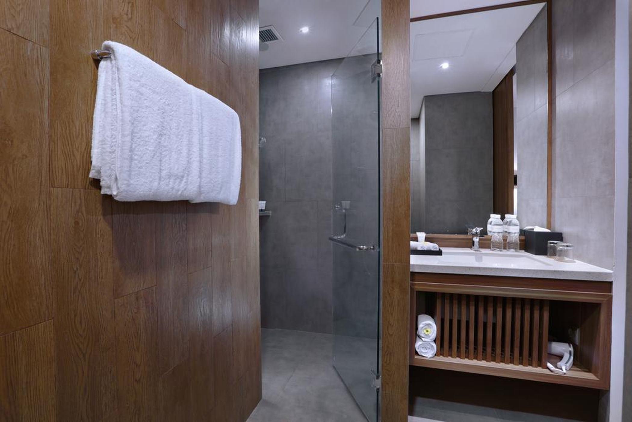 Fairfield By Marriott Bali South Kuta Hotel Kuta  Exterior photo